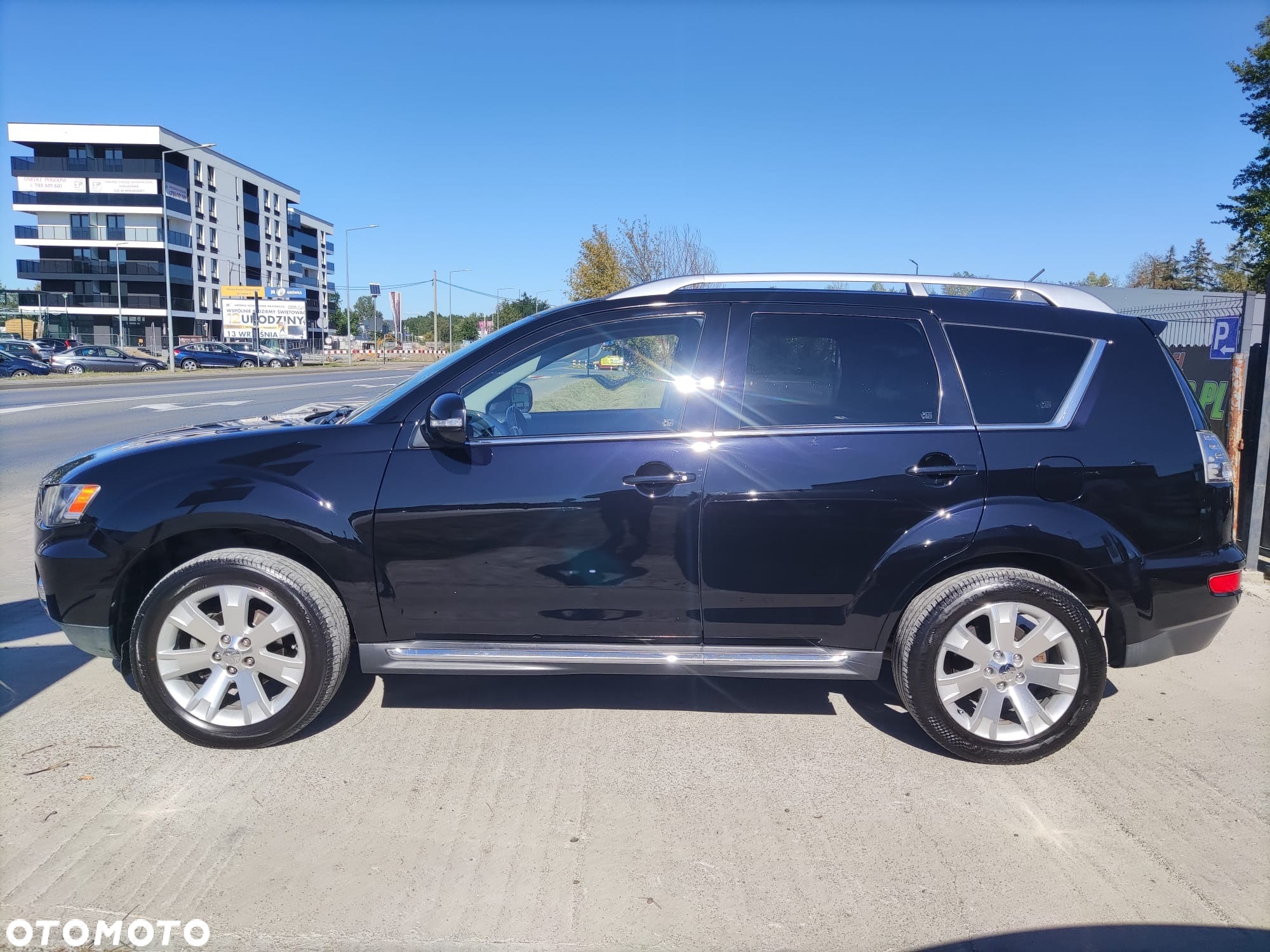 Mitsubishi Outlander 2.0 Intense + NAVI 2WD EU5 - 5