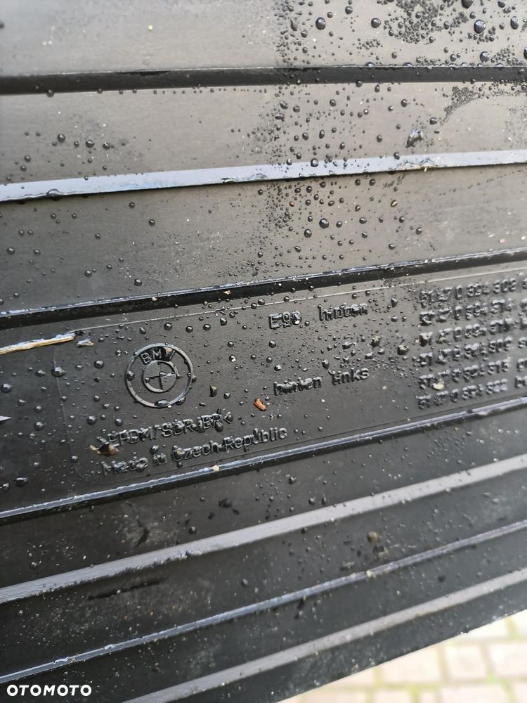 Dywaniki gumowe wycieraczki BMW E90 E91 Europa - 3