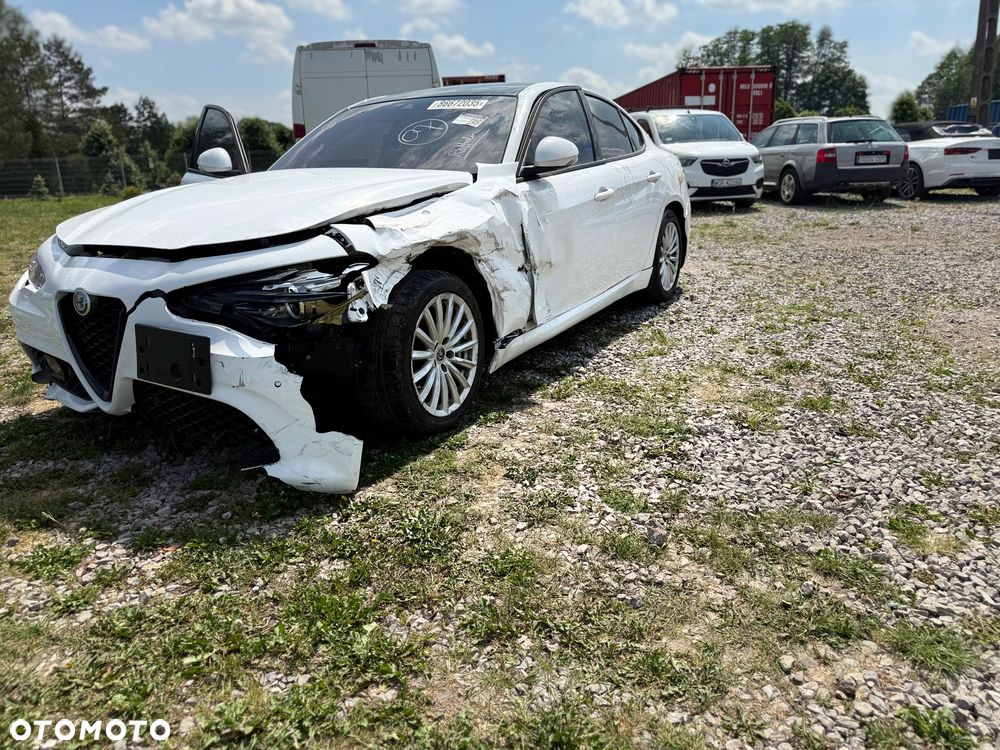 Alfa Romeo Giulia 2.0 Turbo Veloce - 8