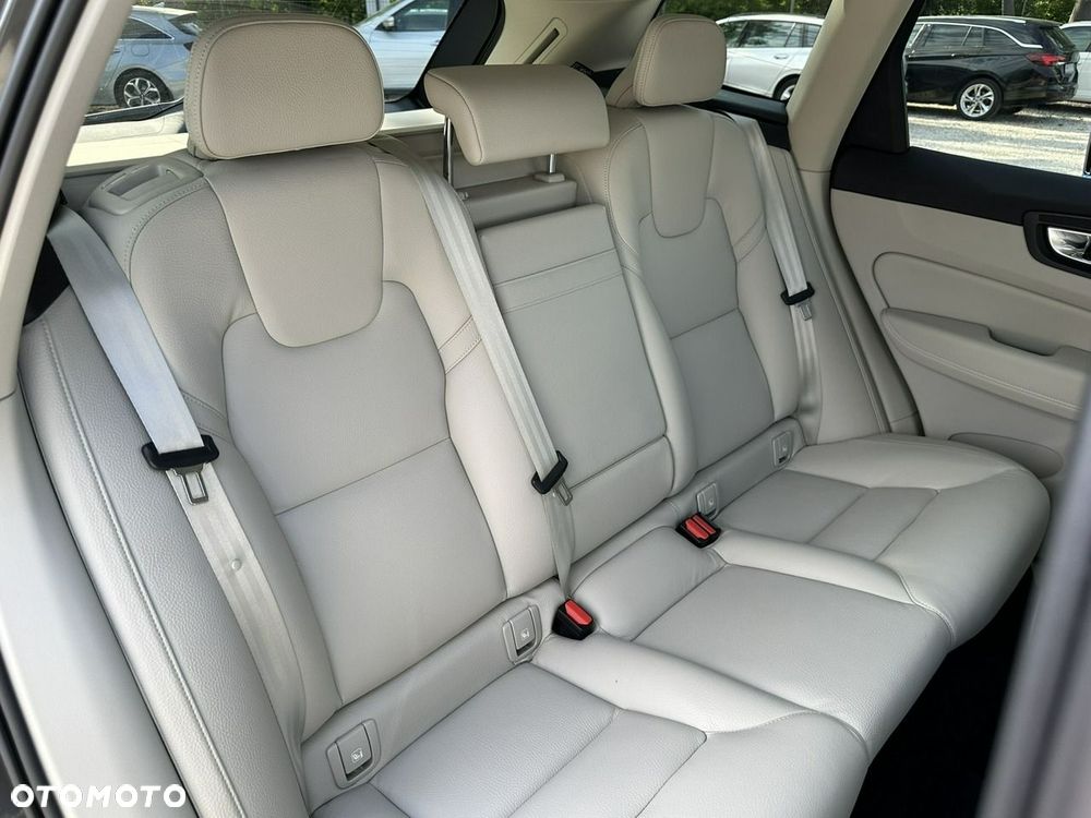 Volvo XC 60 - 20
