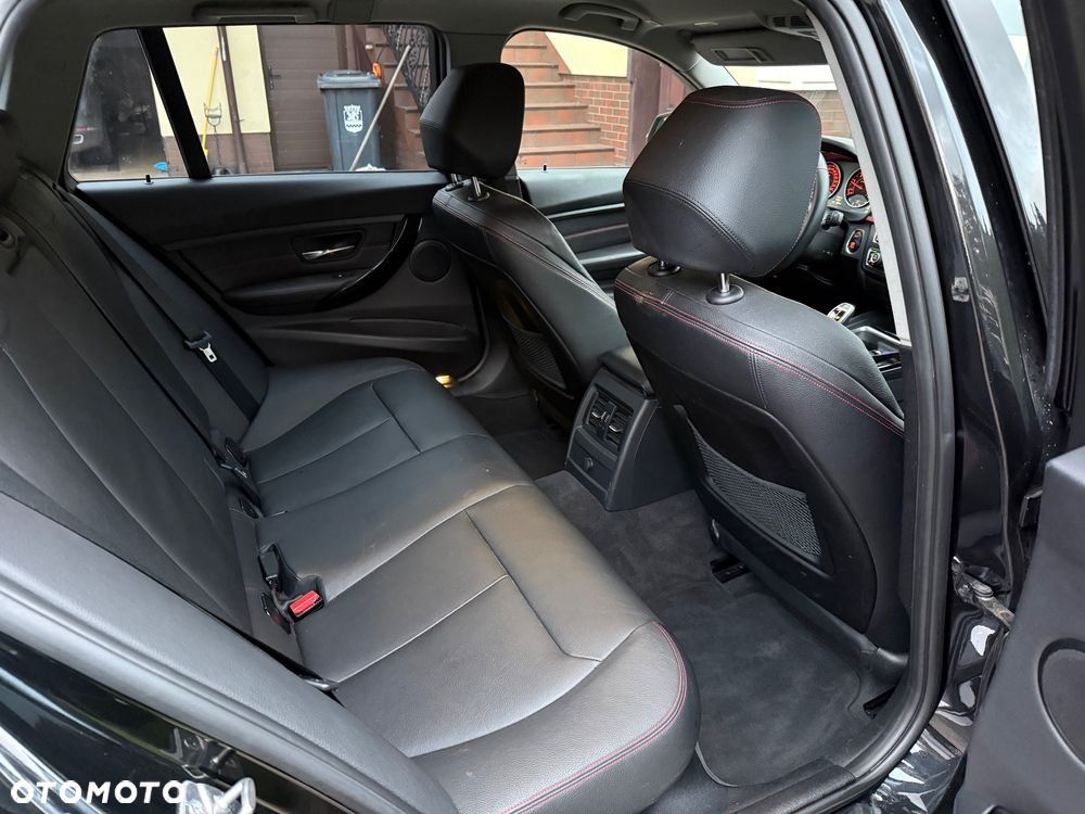 BMW Seria 3 320d Sport-Aut Sport Line - 16