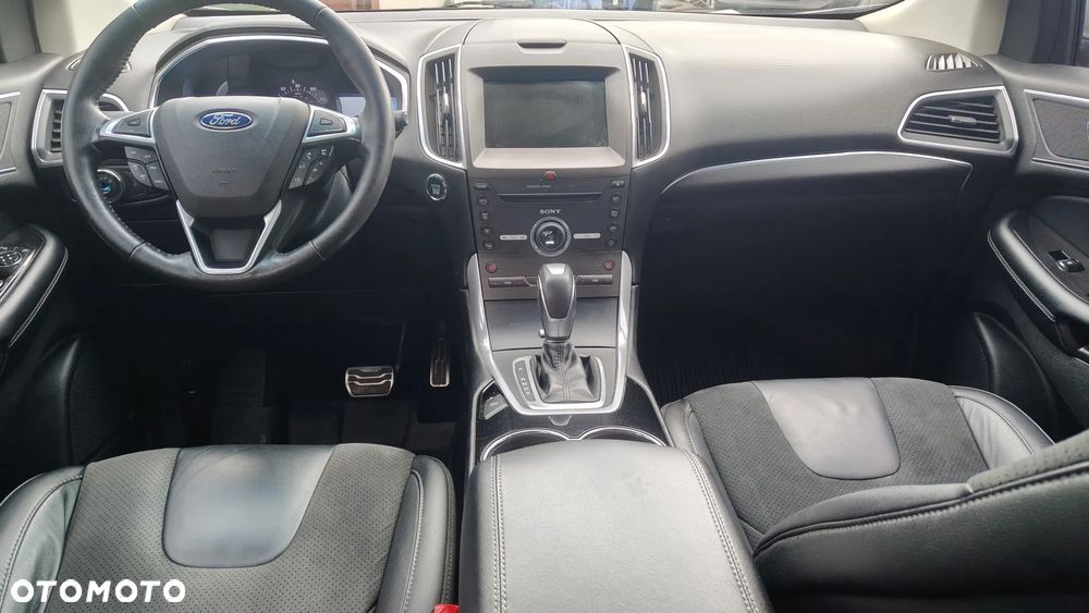 Ford Edge - 11