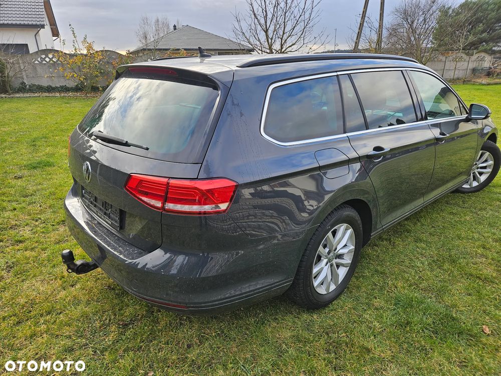 Volkswagen Passat Variant 2.0 TDI Comfortline DSG - 18