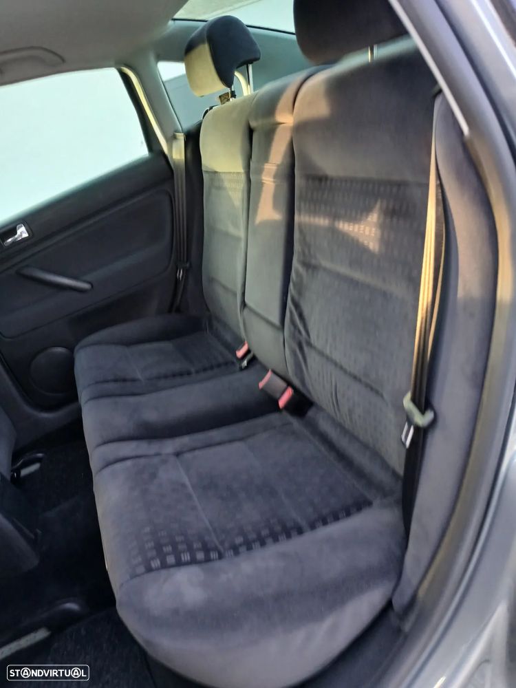 Audi A4 1.9 TDI m5 Exclusive - 11