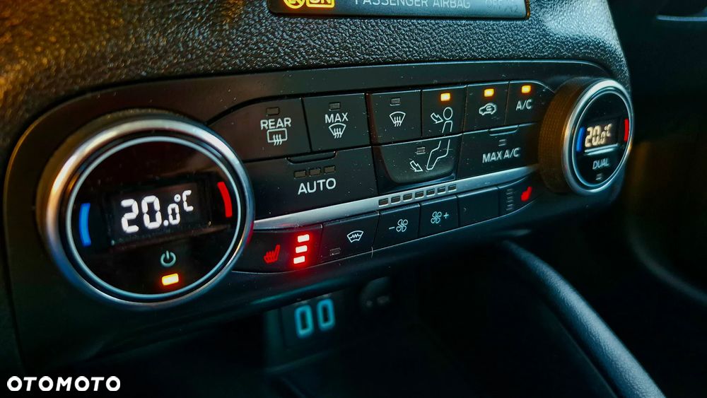 Ford Focus 1.5 EcoBlue STart-Stopp-System TITANIUM - 31