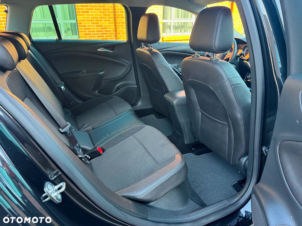 Opel Astra 1.6 CDTI Cosmo - 6
