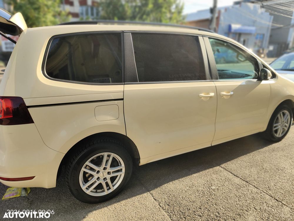 Volkswagen Sharan 2.0 TDI DSG (BlueMotion Technology) Trendline - 2