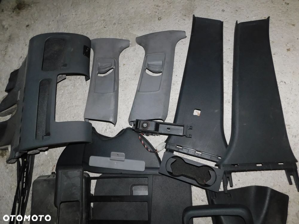 plastik słupek nakładka osłona daszek AUDI A4 B5 LIFT FL 99-01 - 3