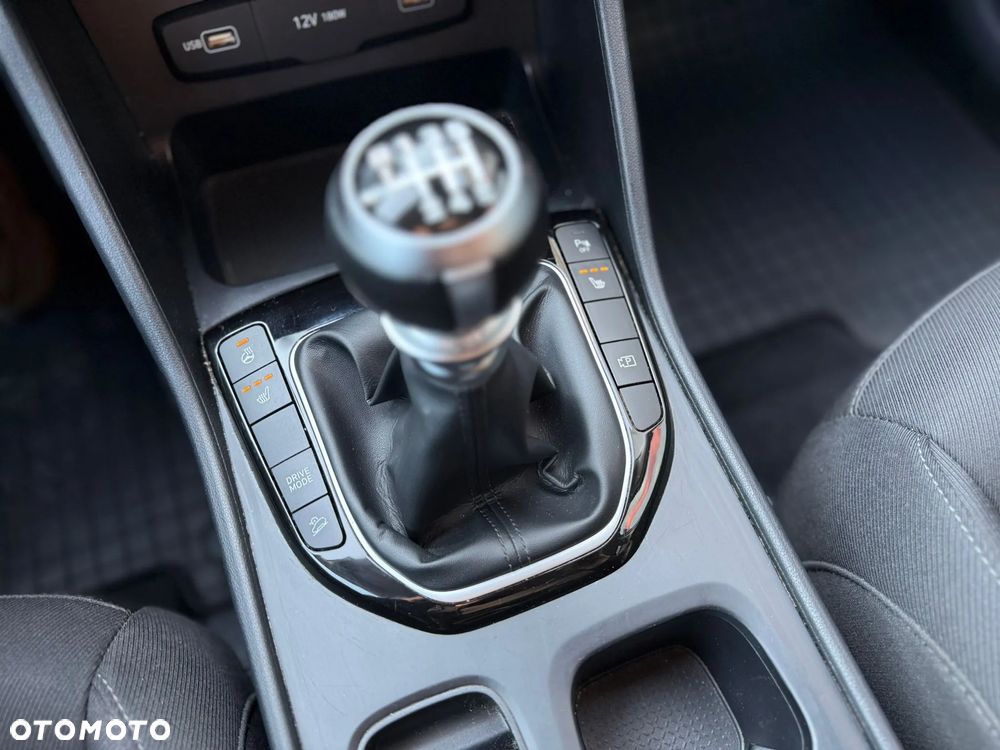 Hyundai Tucson 1.6 T-GDi Smart 2WD - 25