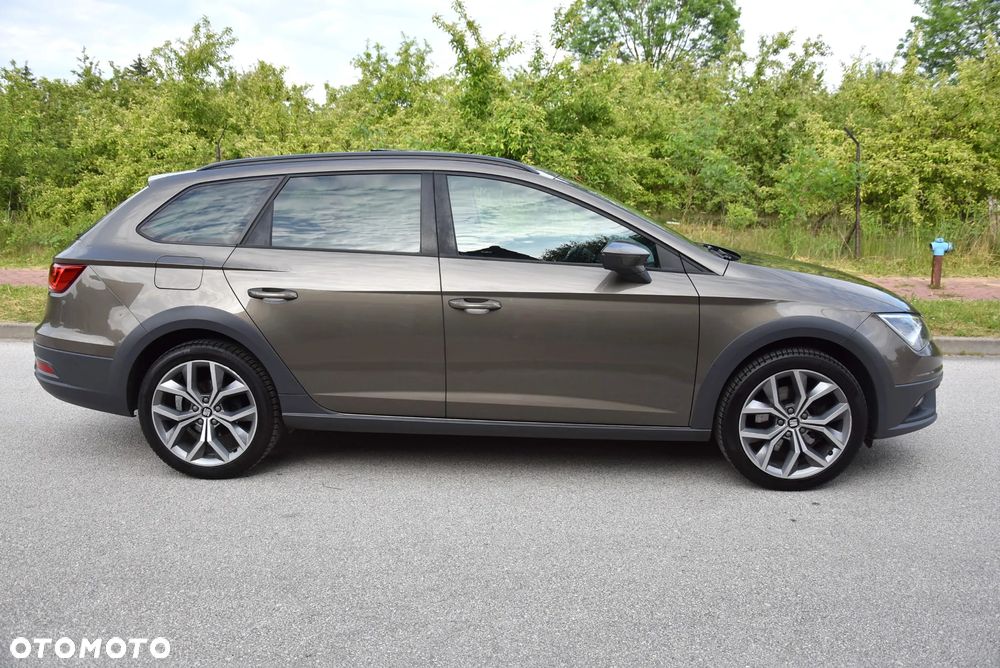 Seat Leon 2.0 TDI DPF Start&Stop DSG XCELLENCE - 12