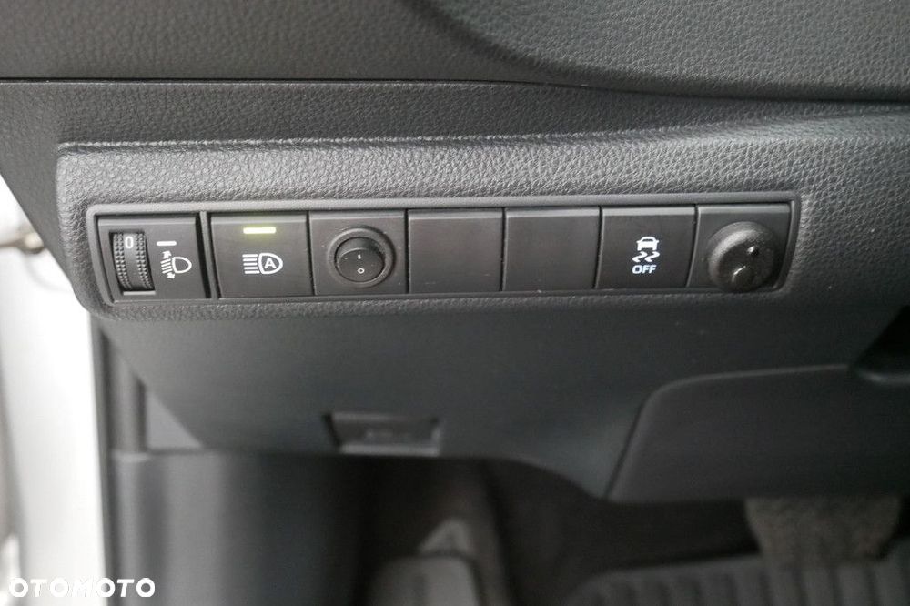 Toyota Corolla - 25