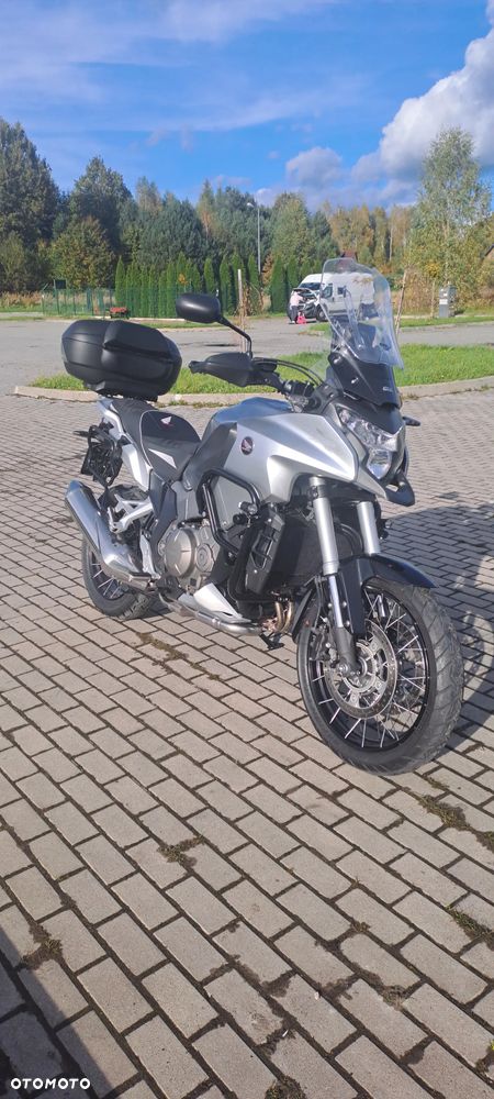 Honda VFR - 1