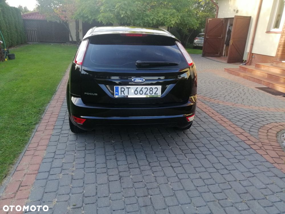 Ford Focus 2009 photo 5