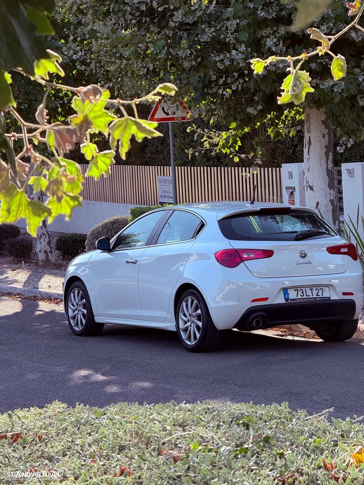 Alfa Romeo Giulietta - 6