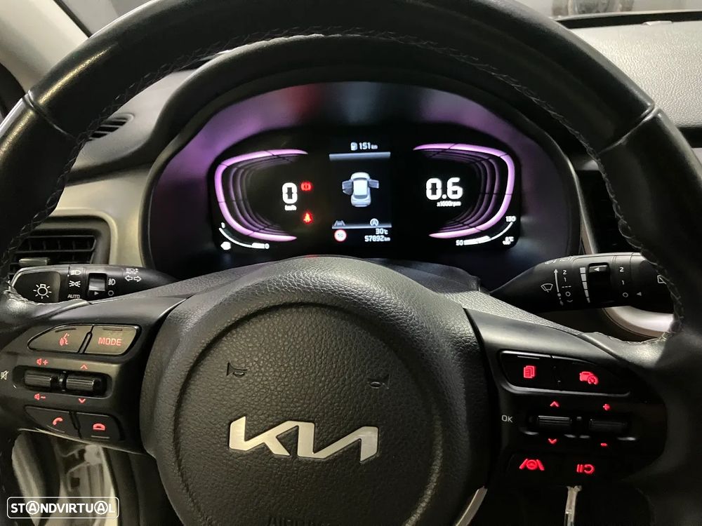 Kia Stonic 1.2 MPi Dynamic - 34