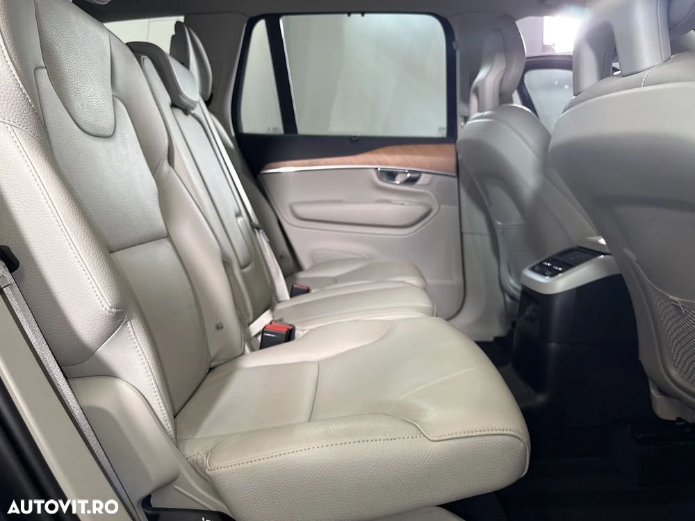 Volvo XC 90 Recharge T8 eAWD R-Design - 13