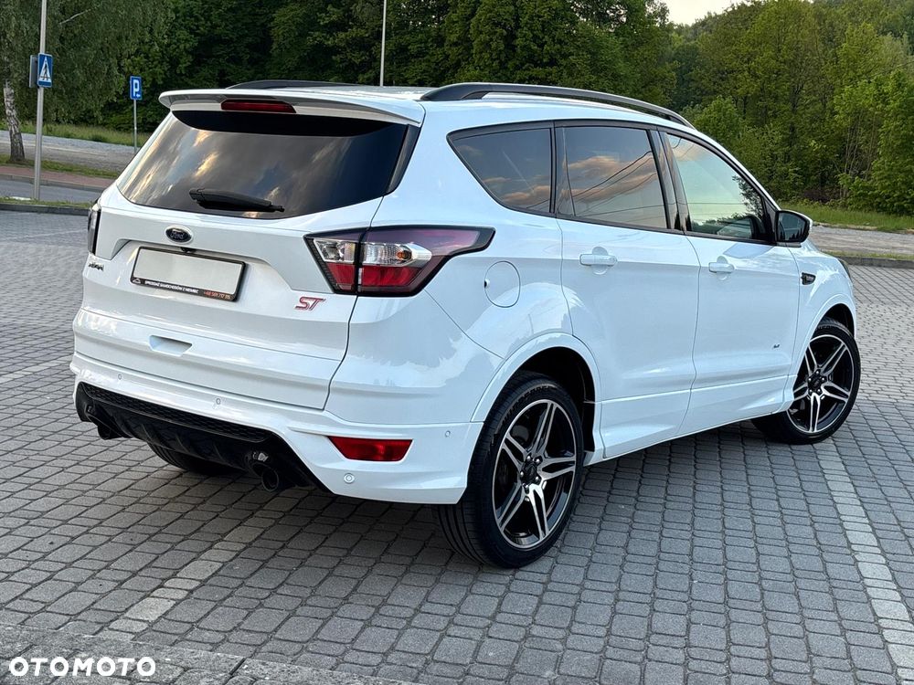 Ford Kuga 2.0 TDCi AWD ST-Line - 4