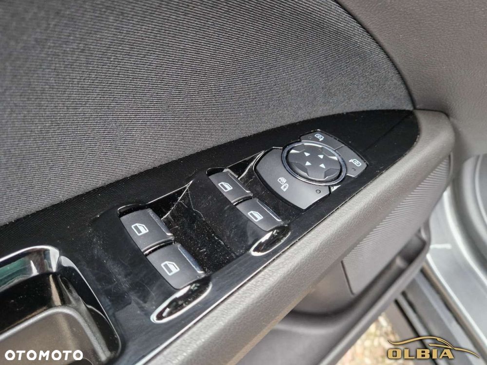 Ford Mondeo - 30