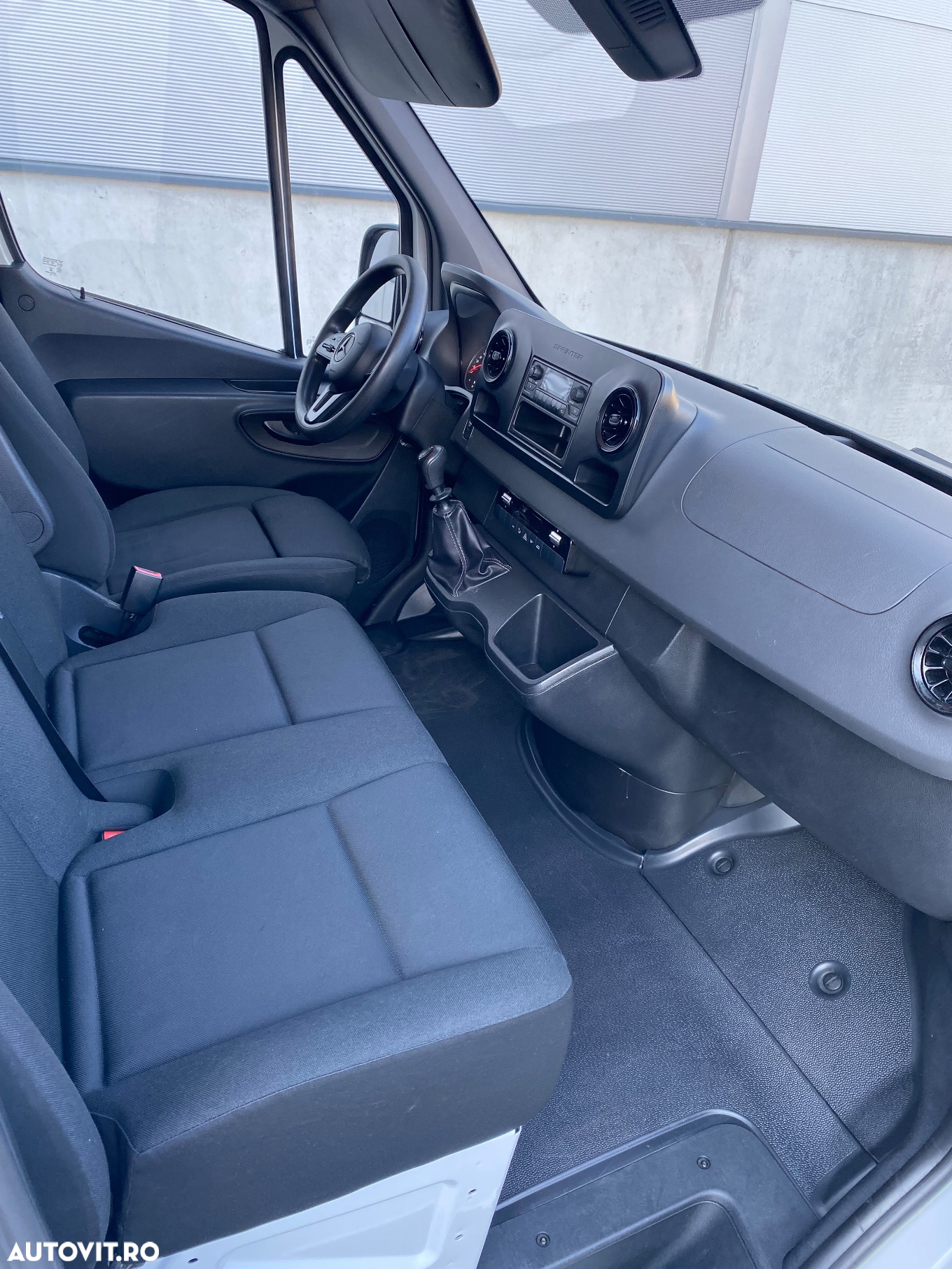 Mercedes-Benz Sprinter - 4