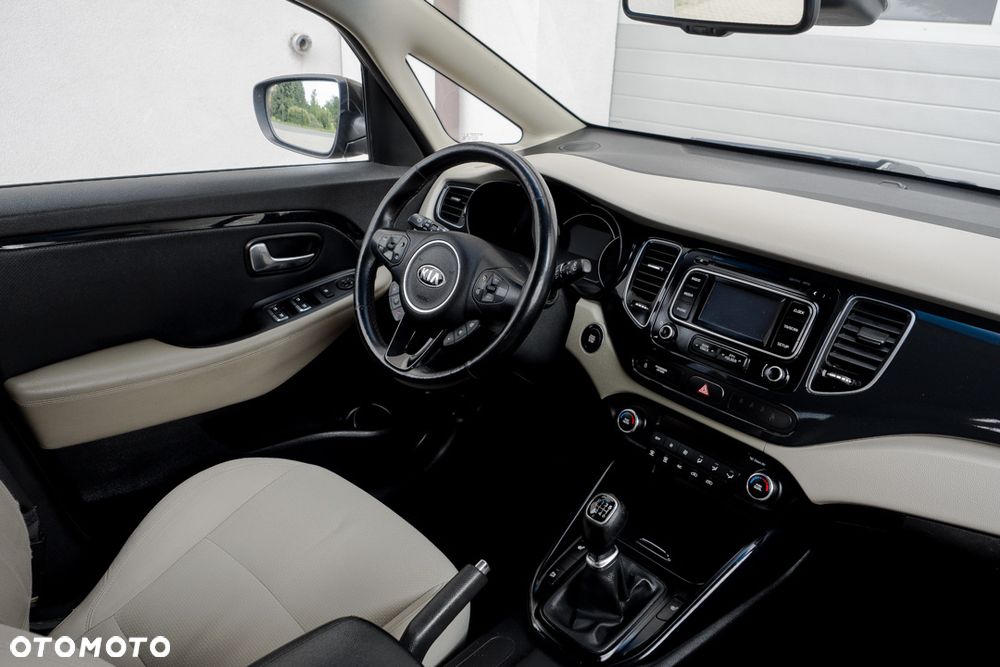 Kia Carens 1.7 CRDi XL - 31