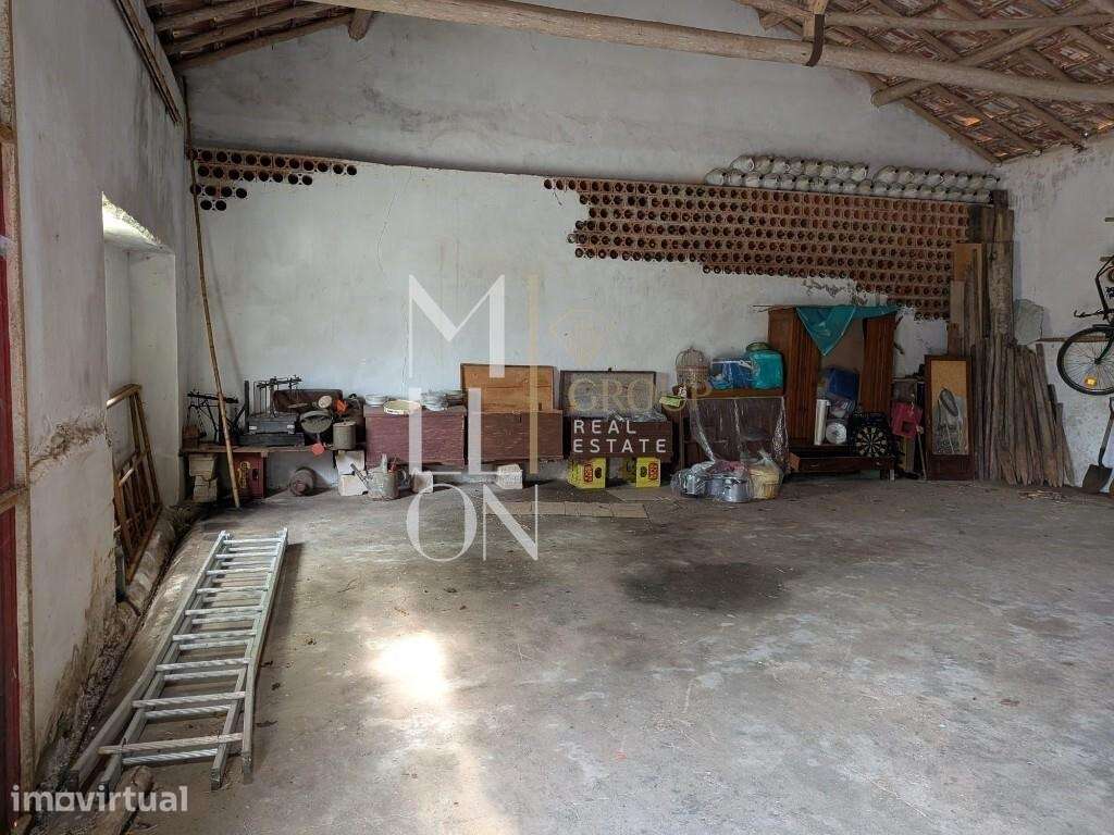 Armazém/adega tradicional com cerca de 143 m2 - Caldas da Rainha - Grande imagem: 2/8