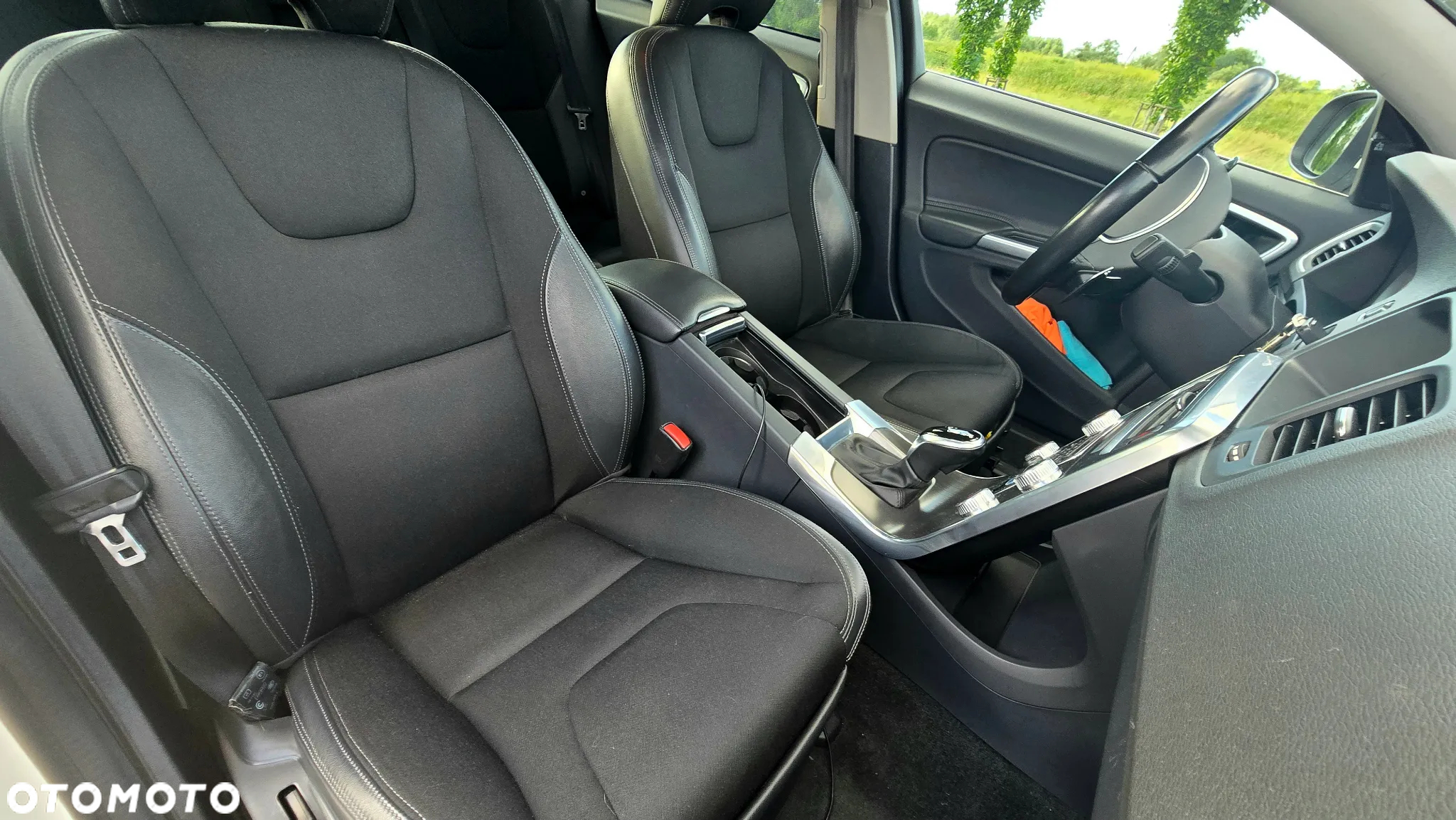 Volvo S60 T5 Drive-E Momentum - 13
