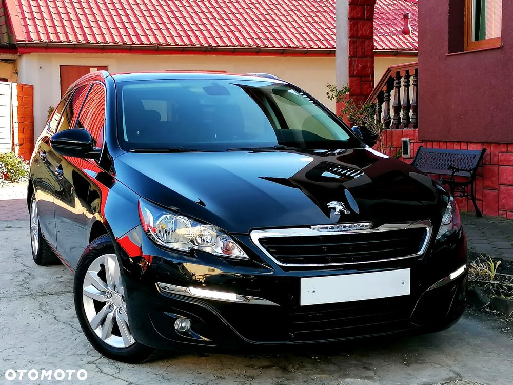 Peugeot 308 - 1
