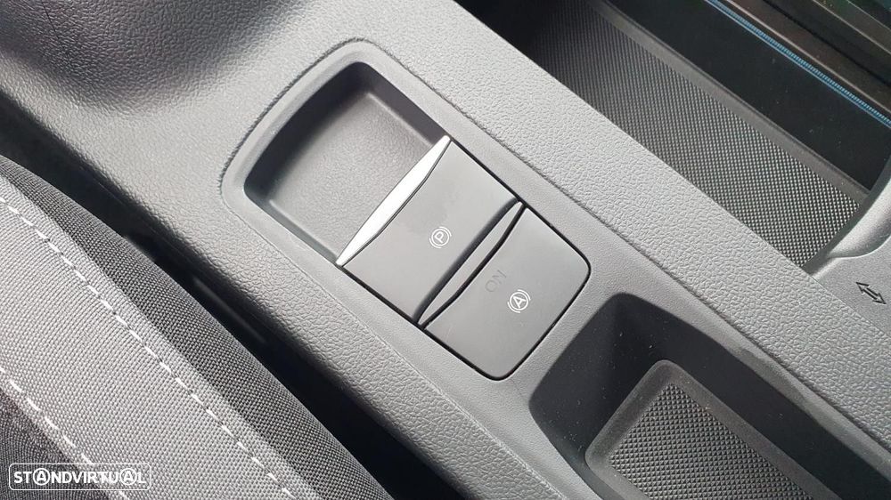 Ford Focus 1.0 EcoBoost MHEV Connected - 19