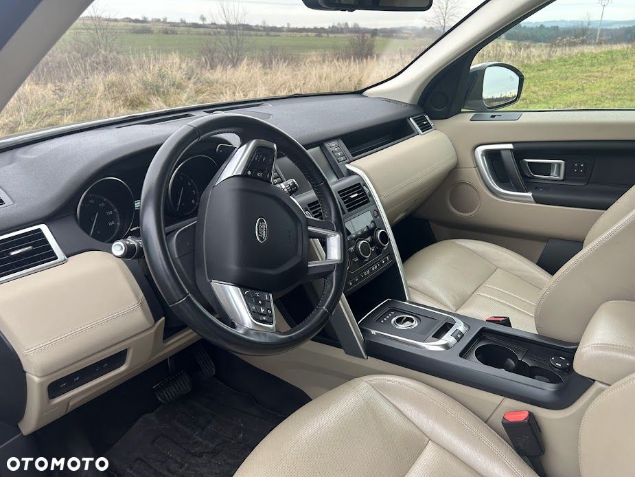 Land Rover Discovery Sport - 19
