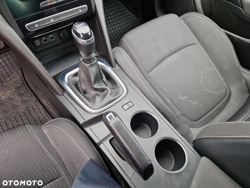 Renault Megane 1.3 TCe Zen - 15