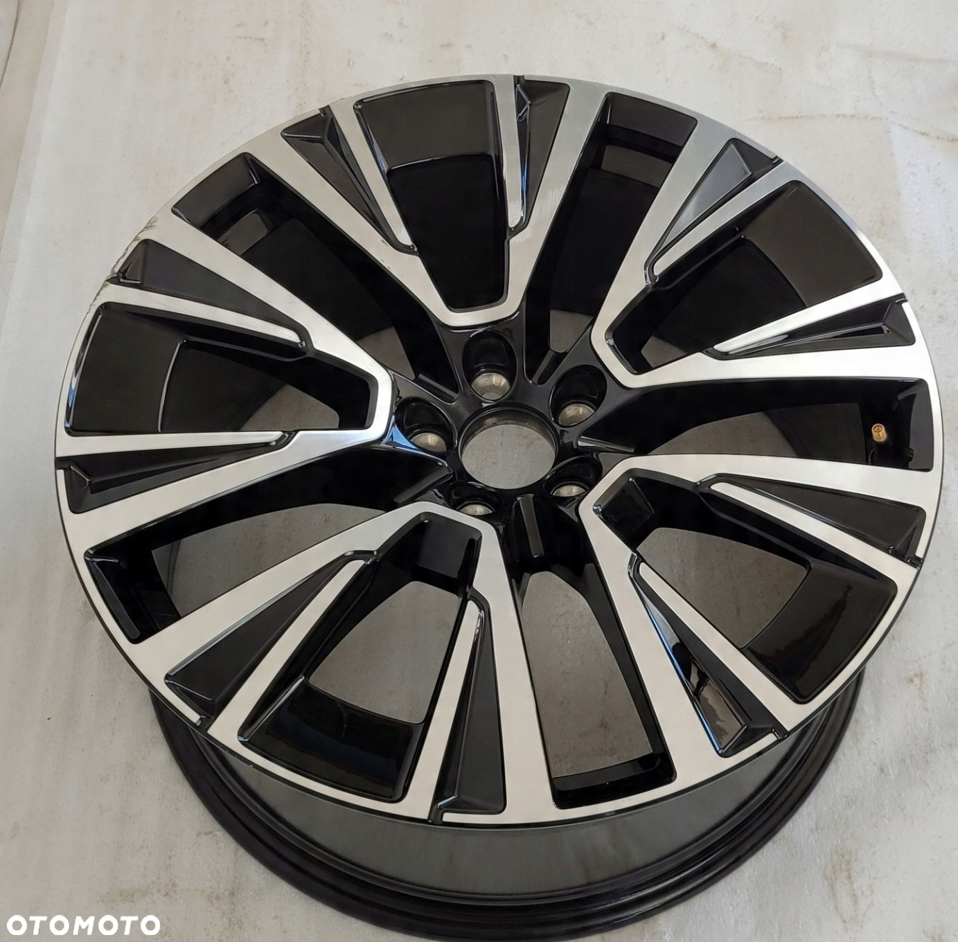 FELGA VOLVO XC90 II 9x20 20 ET38,5 5x108 63,4 32358565 - 5