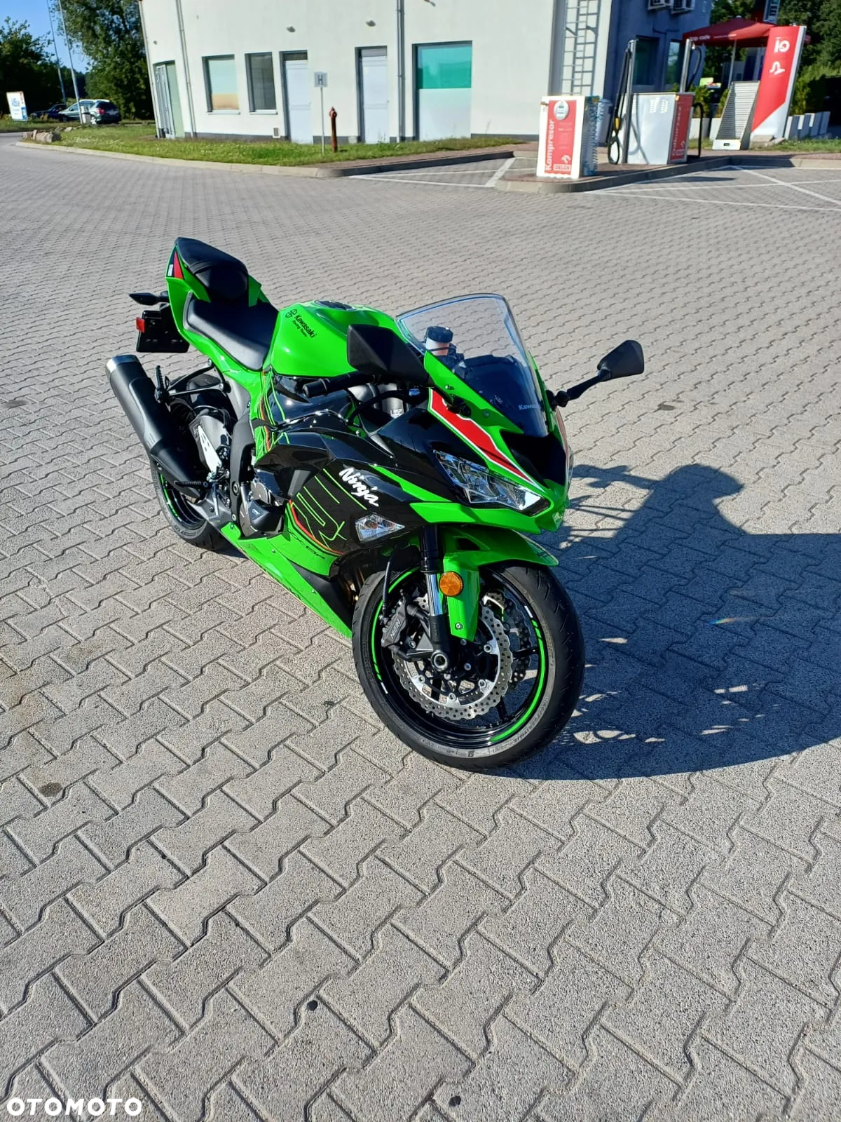 Kawasaki ZXR - 3
