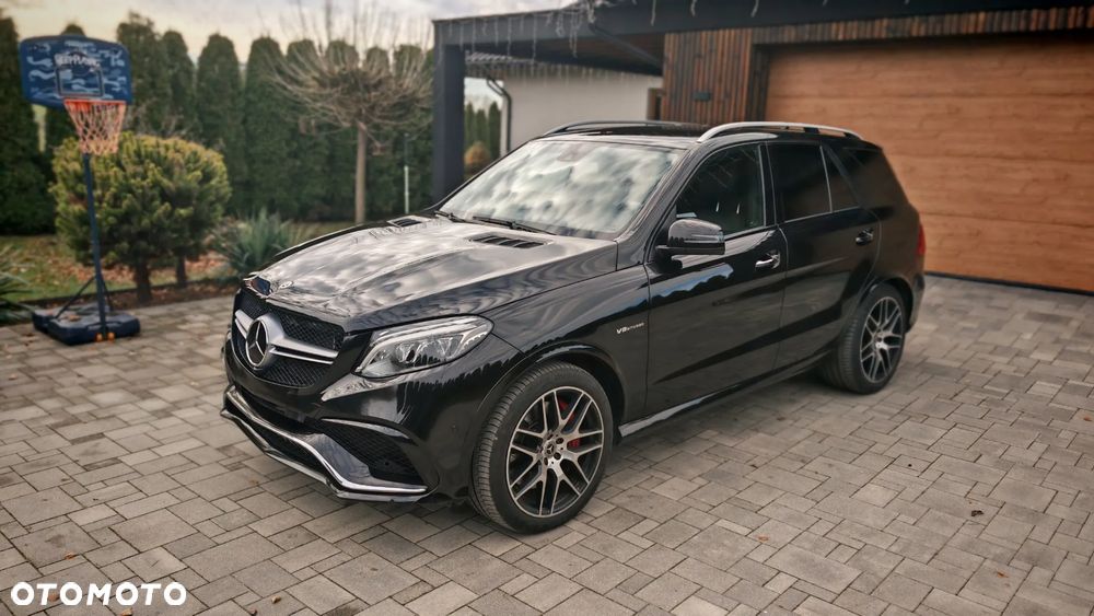 Mercedes-Benz GLE - 1
