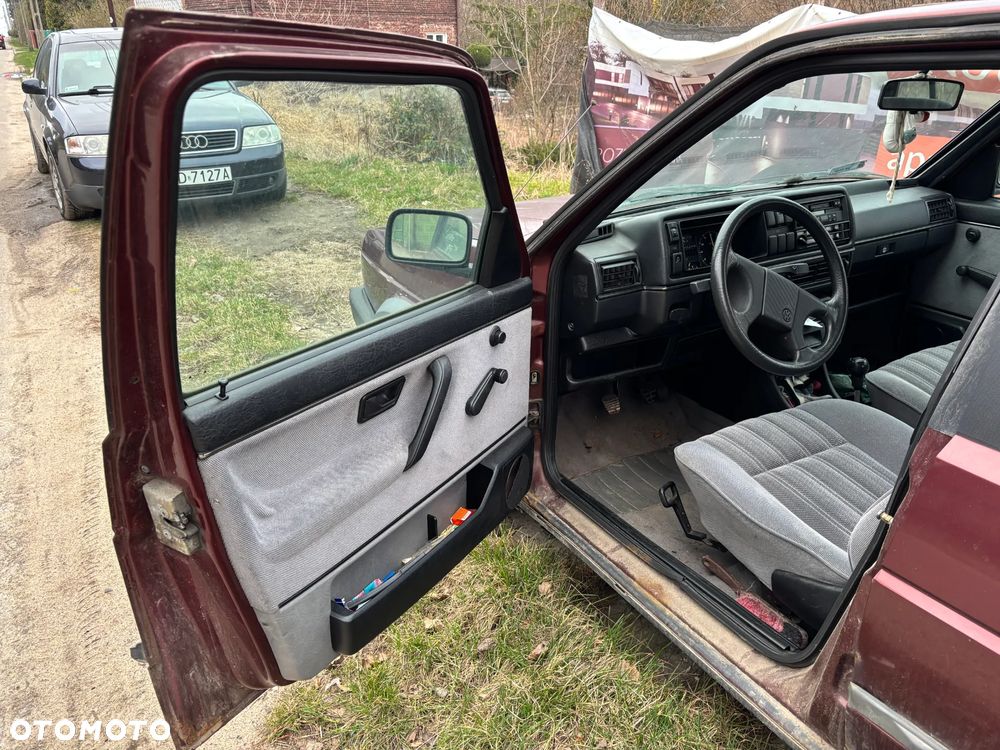 Volkswagen Jetta - 5