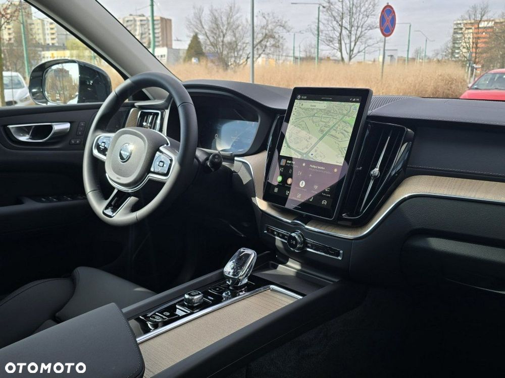 Volvo XC 60 T8 AWD Ultra Dark - 5
