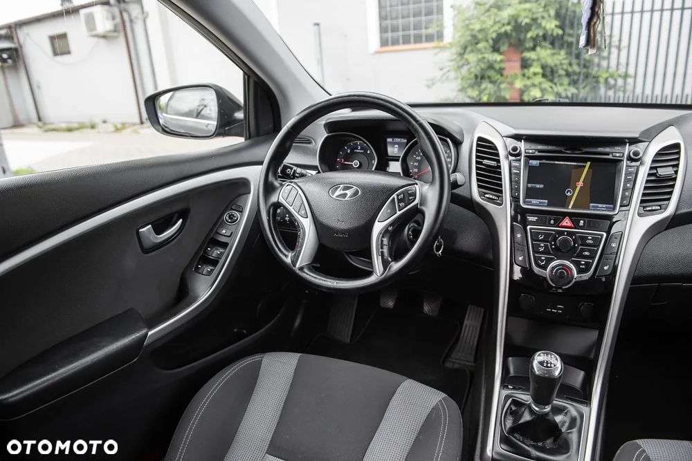 Hyundai i30 - 24
