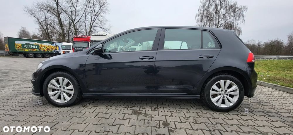 Volkswagen Golf 1.6 TDI BlueMotion Comfortline - 8