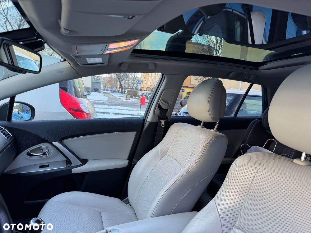 Toyota Avensis 2.2 D-4D Prestige Platinium - 9
