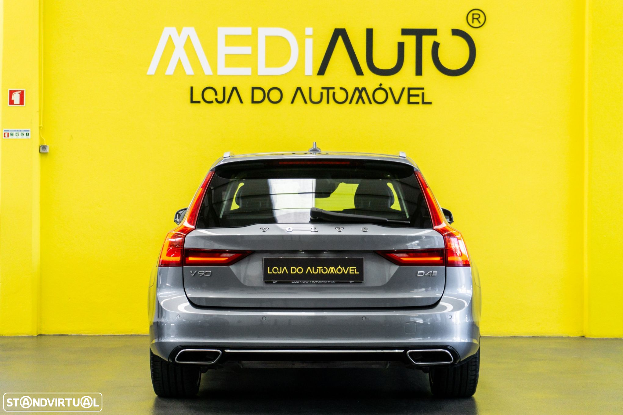 Volvo V90 2.0 D4 Inscription Geartronic - 10