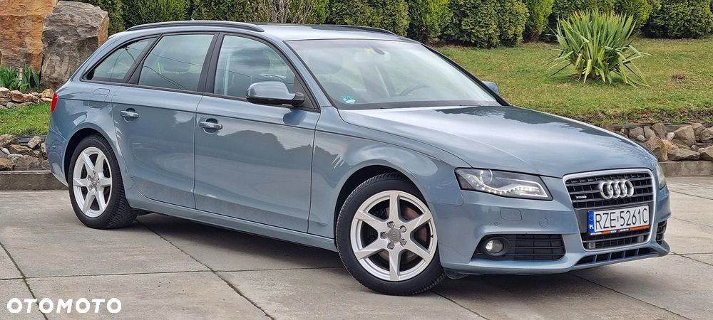 Audi A4 Avant 2.0 TDI DPF quattro Attraction - 32