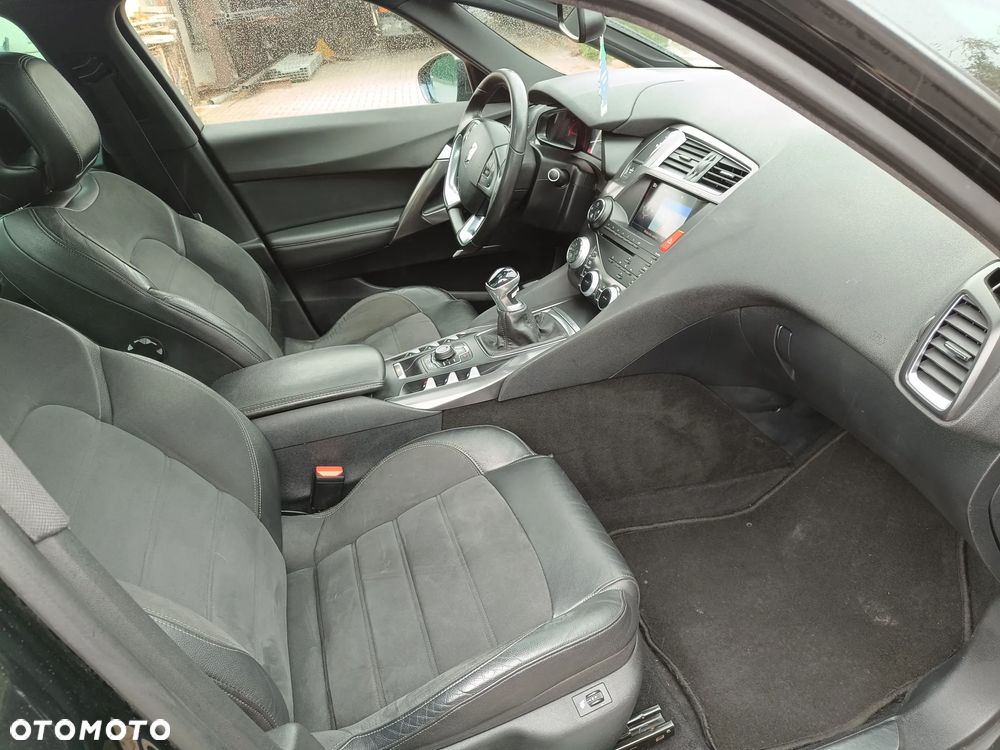 Citroën DS5 HDi 165 SportChic - 11