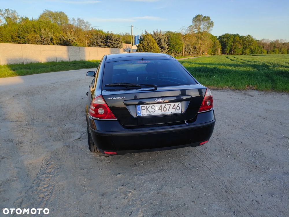 Ford Mondeo 1.8 Ambiente - 8