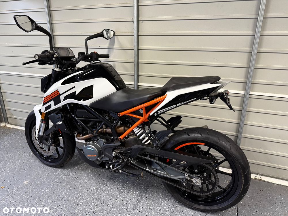 KTM Duke - 10