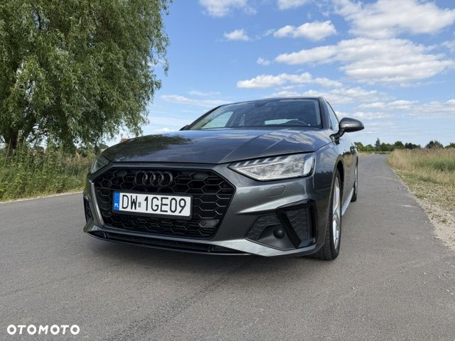Audi A4 Limousine 35 TFSI mHEV S Line S tronic - 1