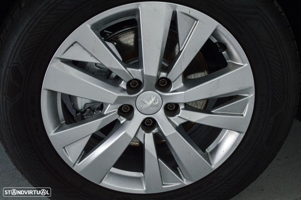 Peugeot 3008 1.5 BlueHDi Active Pack - 24