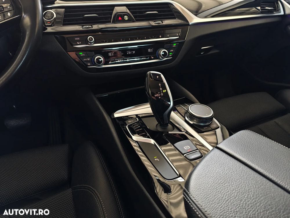 BMW Seria 5 520d AT - 15