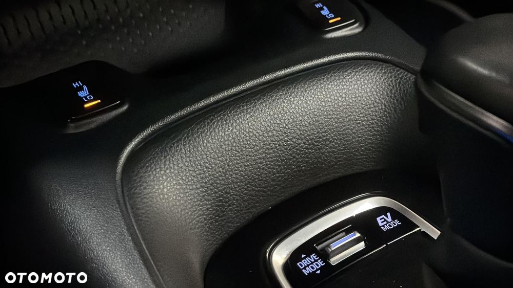 Toyota Corolla 1.8 Hybrid GPF Comfort - 22