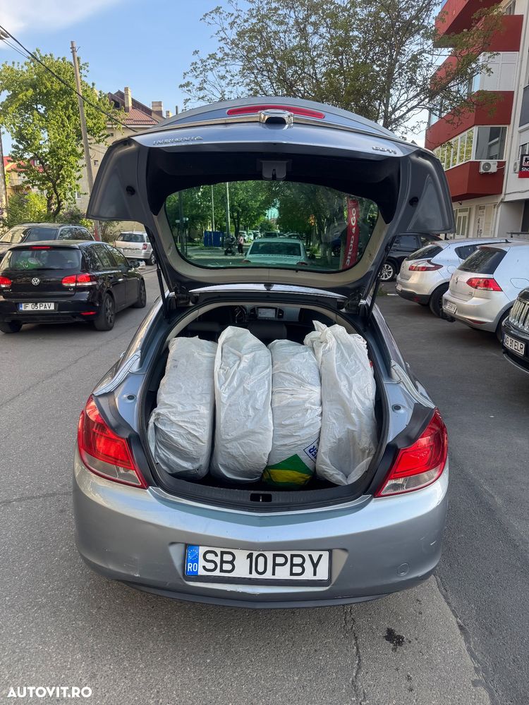 Opel Insignia 2.0 CDTI - 9