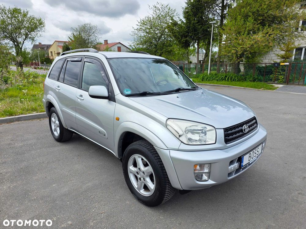 Toyota RAV4 - 2