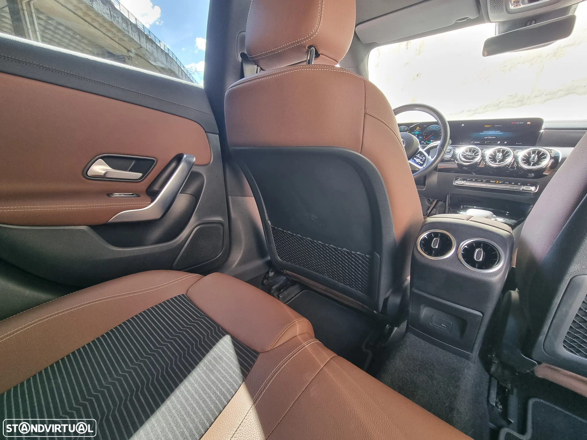 Mercedes-Benz CLA 250 e Shooting Brake Progressive - 21